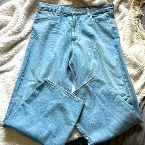 LEVI High Waisted Straight Jeans